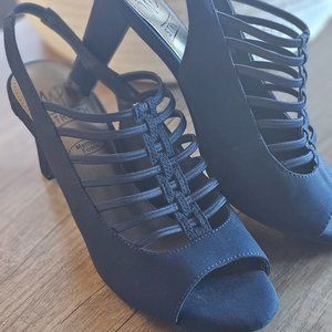 Impo stretch Cabaret Sandal Size 7 Navy Blue